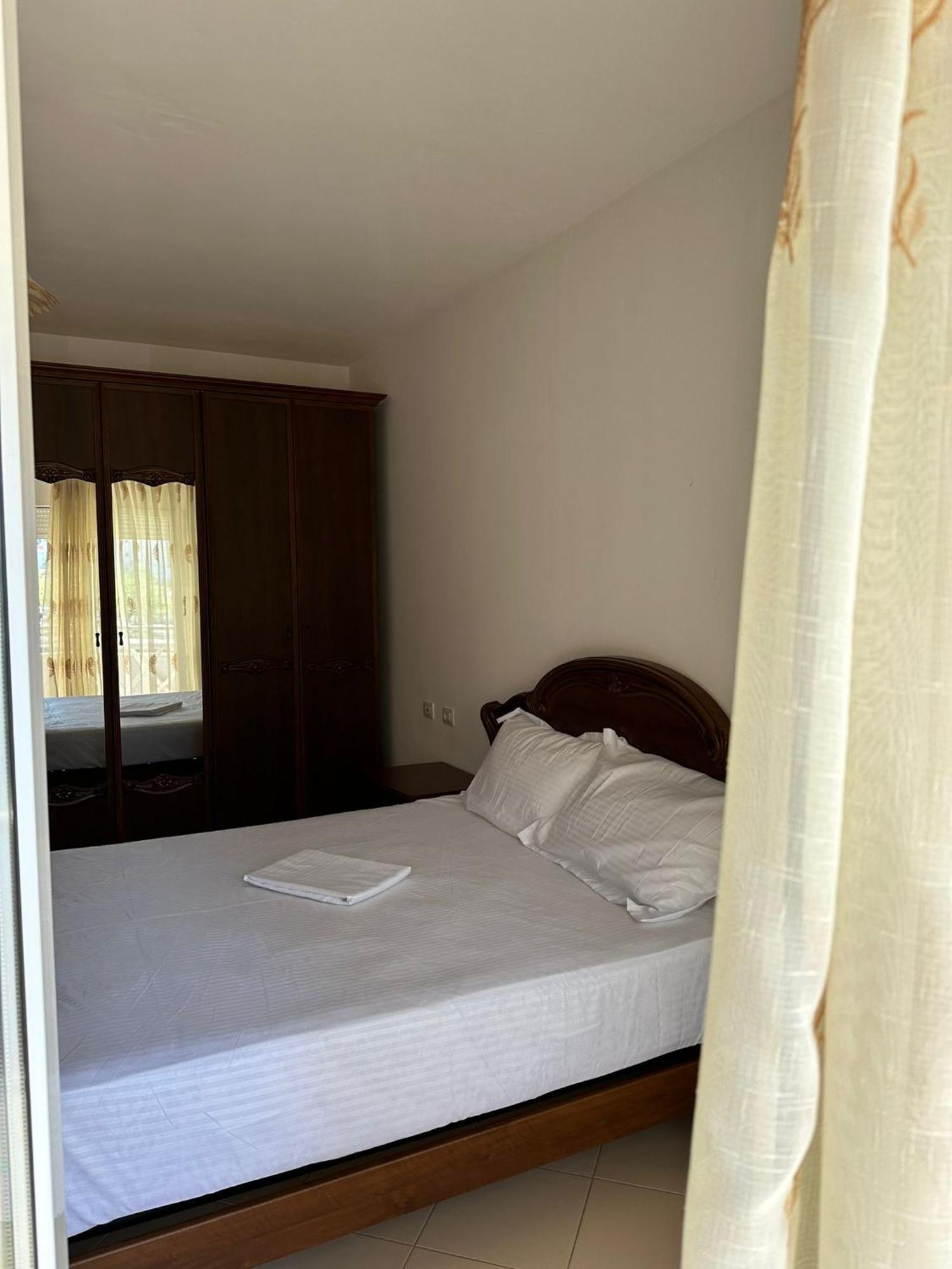 Renting House Vlorë 외부 사진